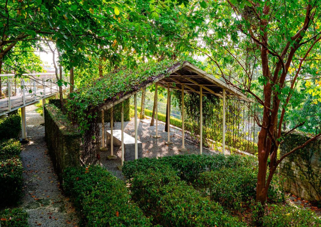 Getaway Residence At Cyber Dzsaja Kültér fotó